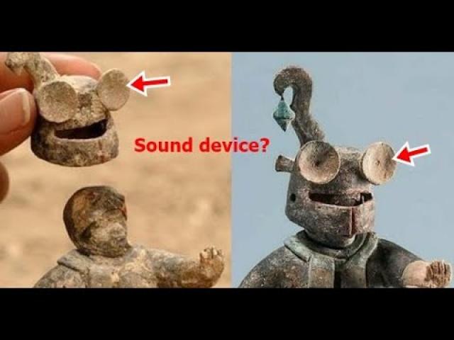 1,500 year old Ceramic Maya Figurine with Removable Helmet that looks like a sound device