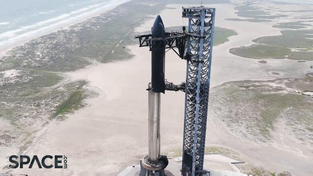 SpaceX stacks flight 4 Starship for tests at Starbase