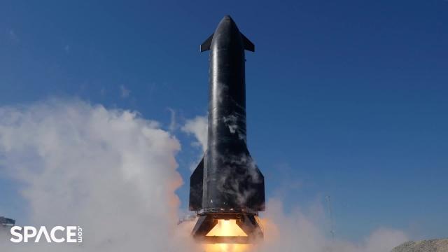 SpaceX fires up Starship in preparation for flight 9