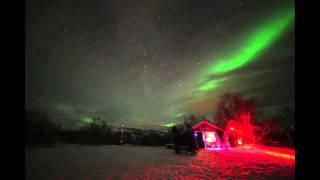 Aurora Photographer's Headlamp Mimics Lighting In Time-Lapse Video