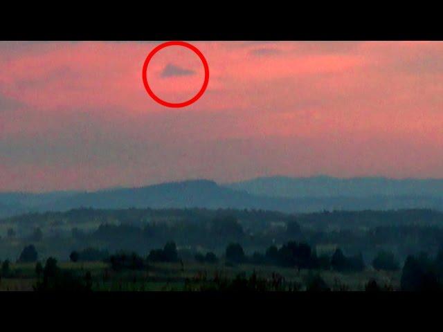 Triangle UFO Disguised As A Cloud? Video Recorded Over Poland-Ukraine Border