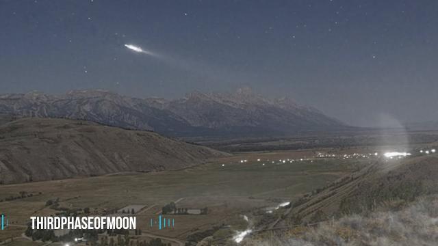 Did Earth Cam Just Capture The BEST UFO Footage EVER? 2020-2021