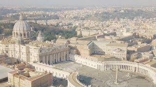 UFO appears over VATICAN city - St PETER's square !!! March 2018