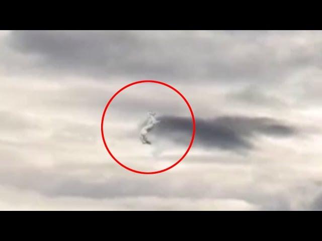 Unicorn in Sky | Mysterious Unicorn Shaped Object Flying In The Sky | Latest UFO Sightings