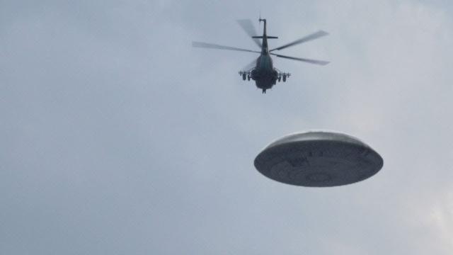 UFO intercepted by HIND Helicopter in RUSSIA !!! Dec 2017