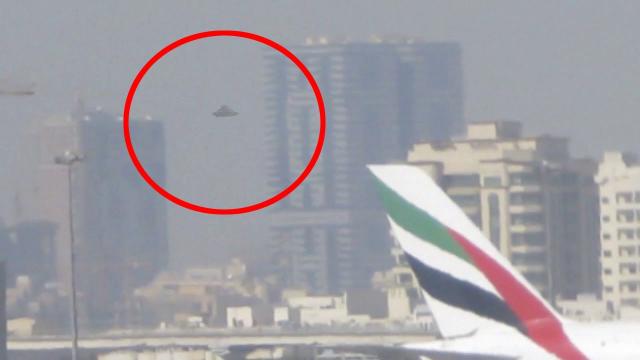 Dubai Airport Under Attack 12/06/2016 | UFO Spotted Over Dubai Airport | Latest UFO Alien Sightings