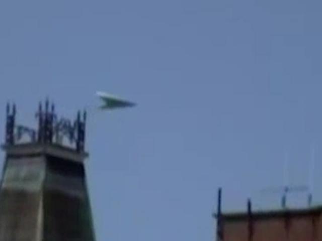 KNOCK OUT!!! TR3B BROAD DAYLIGHT UFO Sighting! SHARE THIS ONE 2015