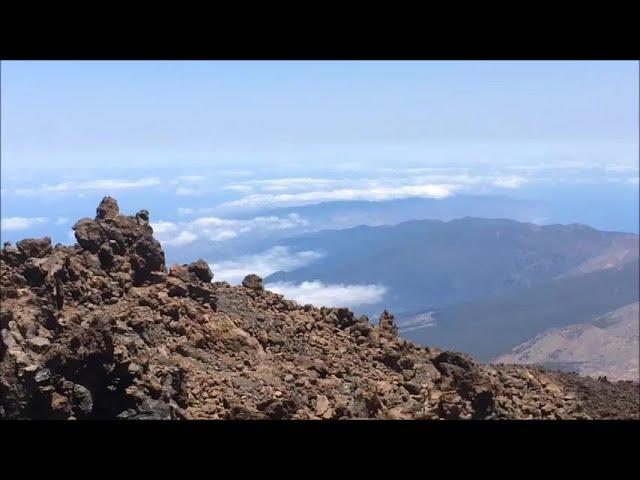 Extremely Fast UFO Sighting in Mount Teide, Canary Islands