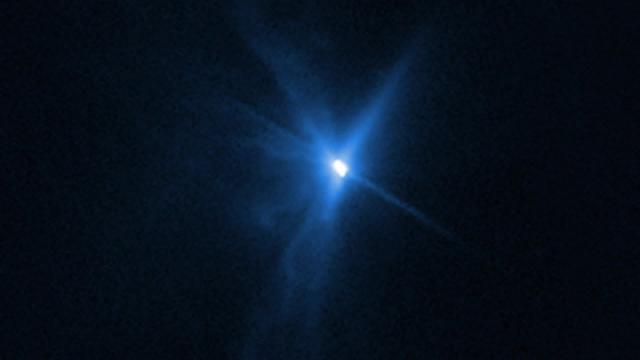 See Hubble's view of DART and Deep Impact's asteroid slams