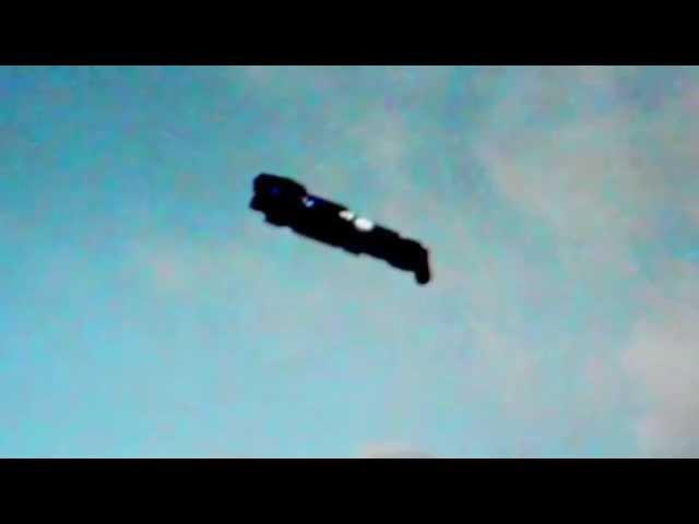 UFO Sightings Cigar Shaped UFO Captured Over Napa Just After Earthquake! 2014