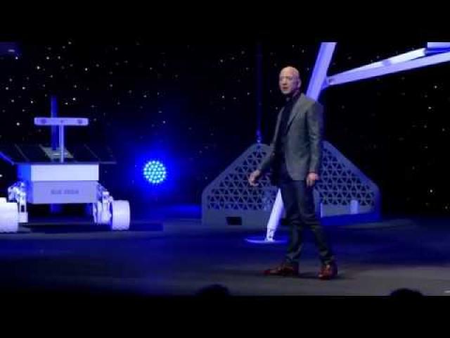 Watch Jeff Bezos Unveil 'Blue Moon' Lander