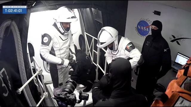 SpaceX Crew-6 pre-launch: Astronauts & Cosmonaut enter Dragon spacecraft