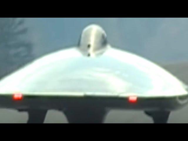 UFO came down and landed in front of a car in Frankfort, New York