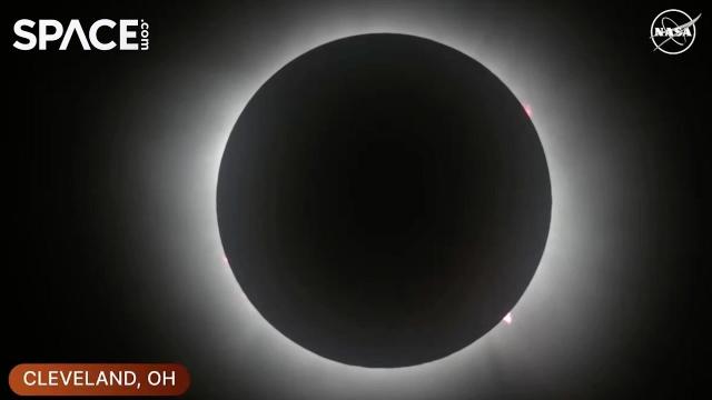 2024 solar eclipse! Totality over Ohio, New York and Maine in 2-minute time-lapse