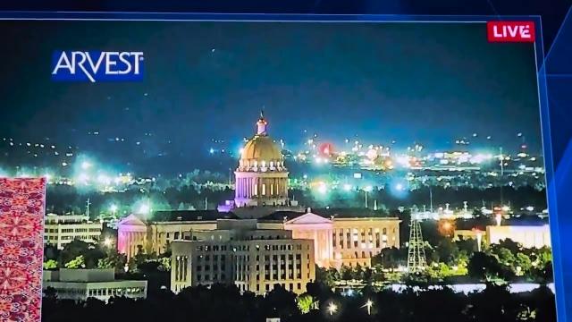 A fast moving UAP was recorded on LIVE news tonight in Oklahoma City