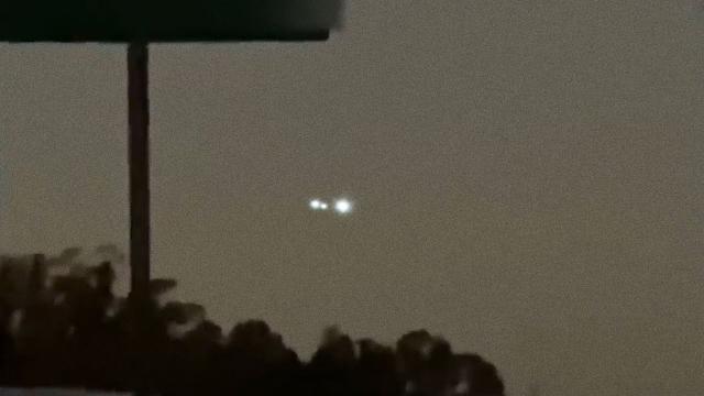 UFO with several lights in North Carolina, USA, Dec 2022 ????