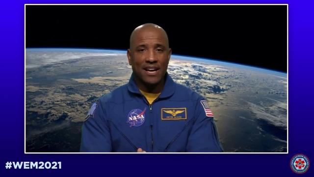 NASA astronaut describes SpaceX rocket ride to Tom Cruise