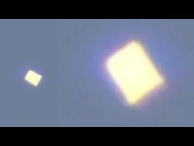 Diamond Shape Shifter UFO filmed over Phoenix, Arizona
