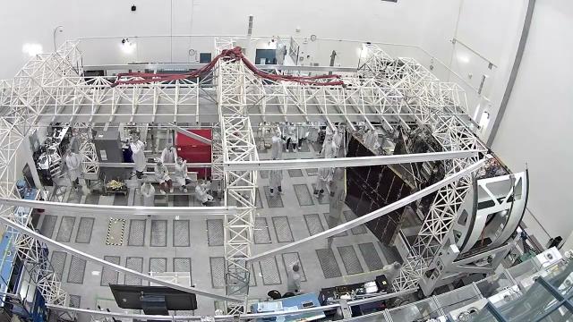 NASA Psyche spacecraft's solar arrays tested in cleanroom