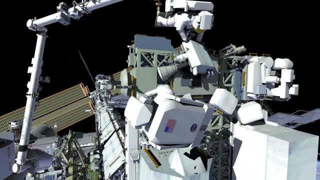 Spacewalk delayed due to debris warning! Watch an animation of it instead