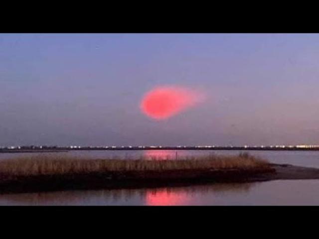 Pink UFO Seen Over New York and New Jersey