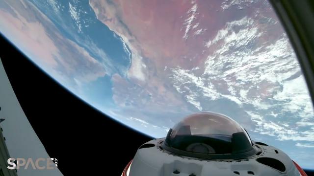 Wow! These SpaceX Dragon views from the Fram2 mission are stunning