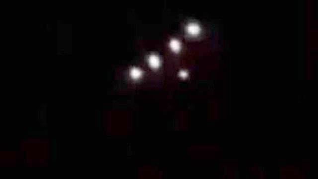 Strange UFO lights spotted in the sky of BELFAST !!! January 2018