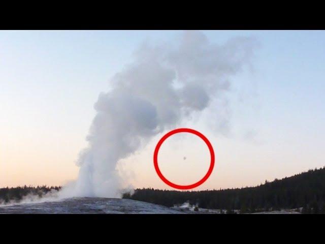 UFO AT YELLOWSTONE NATIONAL PARK AMERICA's MOST FAMOUS GEYSER 2014