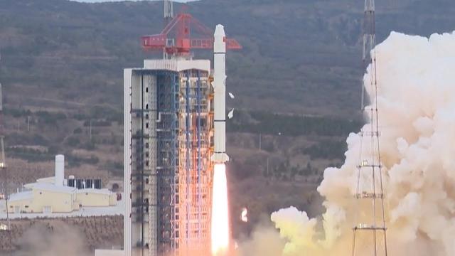 China launches new environmental monitoring satellites, rocket sheds tiles