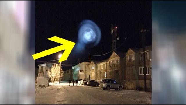 Strange Lights Over Siberian Town Cause Shock On Residents!