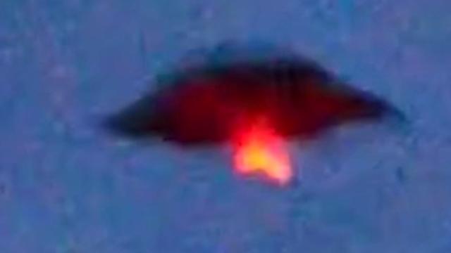 Terrifying UFO Encounter Shocks Family!! Massive Reports [Strange UFOS] NOW!! 11/20/2015
