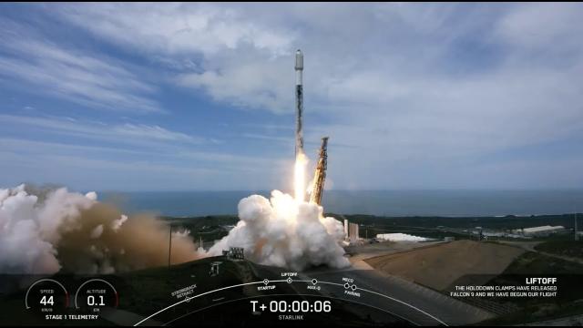 SpaceX launches 52 Starlink satellites from California, nails landing at sea
