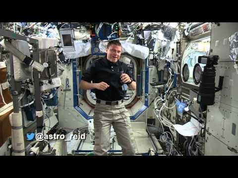 #askAstro: @astro_reid On Aliens In Space