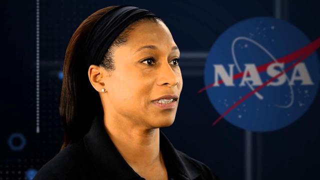 Astronaut at a Glance: Jeanette Epps