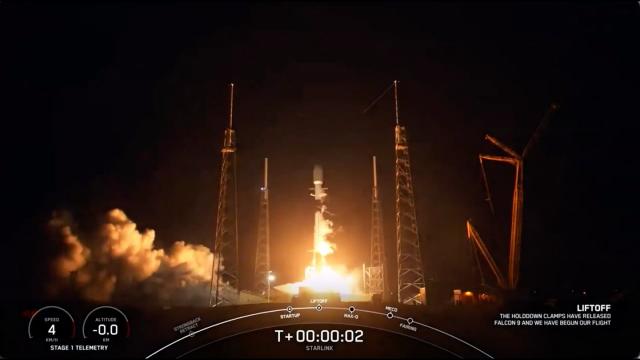 Blastoff! SpaceX lofts 22 Starlink satellites in 64th orbital launch of 2023, nails landing
