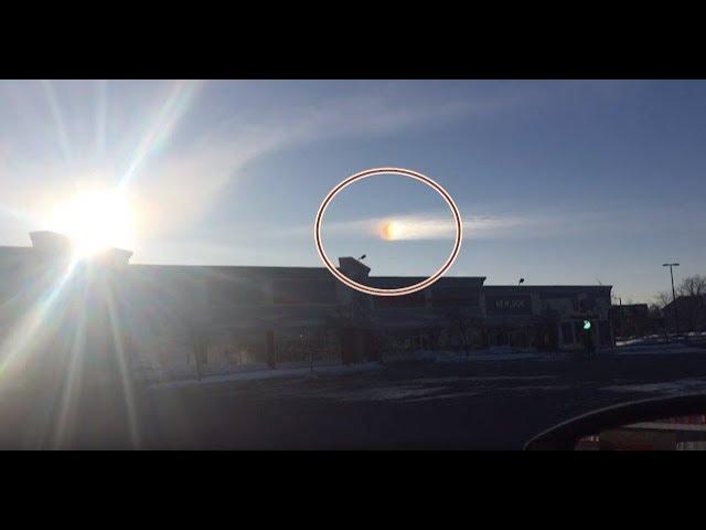 Weird thing in the sky of Montreal, Canada