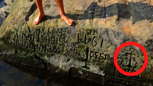 Mysterious Messages Emerged from Underwater to Warn People : If you can see me weep