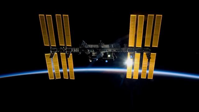 International Space Station Marks 100,000 Orbits of Earth