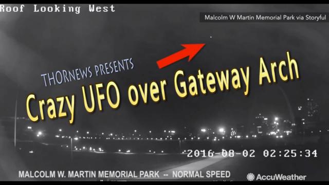 Crazy UFO over St. Louis! WTF is that?
