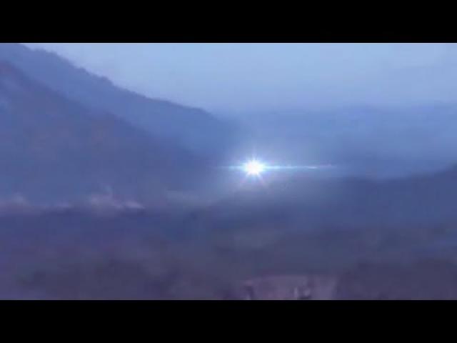 Strange UFO Light near Antuco Volcano in CHILE ! ????