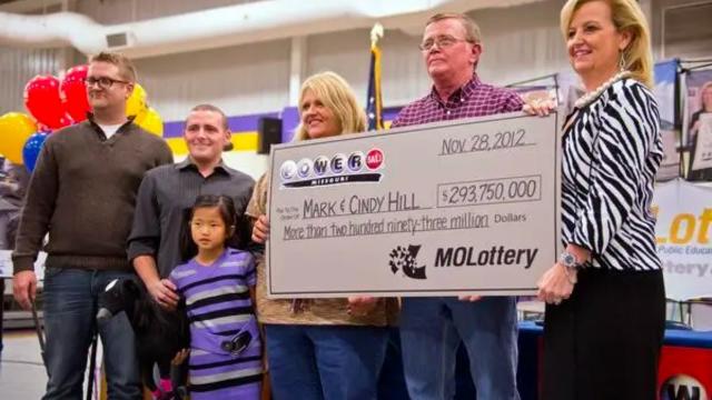 Couple Wins Powerball Lottery $294 Million Dollars Here's How They Spend It