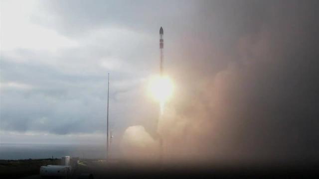 Blastoff! Rocket Lab launches 4 satellites, booster splashes down in Pacific
