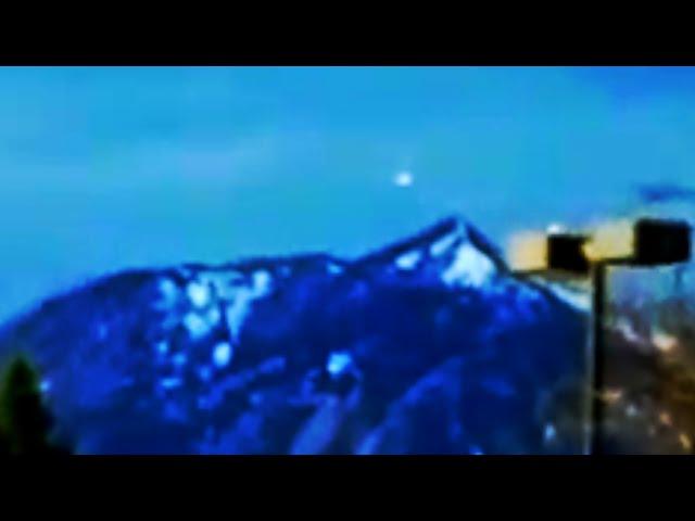UFO Sighting with Glowing Orb Near Mountain in Boulder, Colorado - FindingUFO