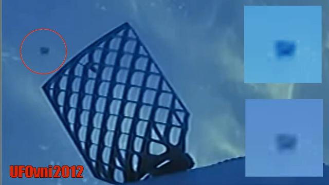 Pyramid-Shaped UFO Near Starlink Mission On July 7, 2022