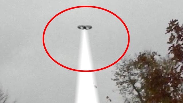 Lights From Alien Flying Saucer Beamed To Earth Caught On Tape