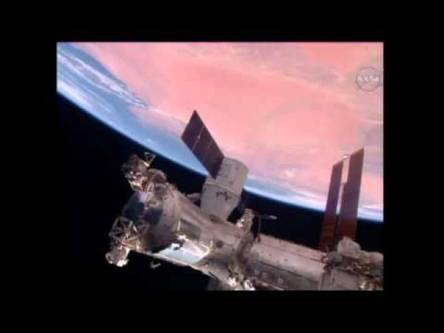 SpaceX Dragon Mated to Harmony