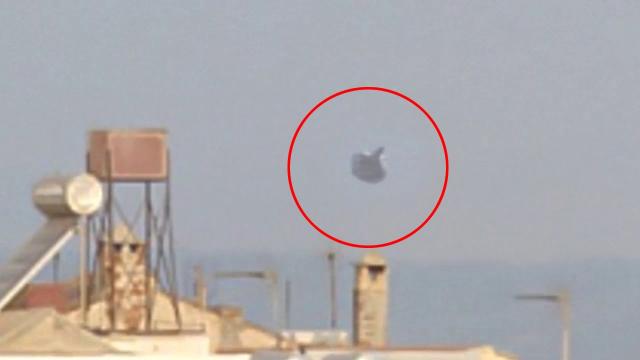 Best UFO Footage Ever Recorded | Rock Shape UFO Caught On Tape Chania, Greece | UFO Sighting 2016
