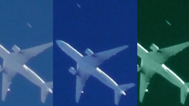 Mysterious Cigar UFO Sighting Zipping over Airliner in Orange County, California - FindingUFO