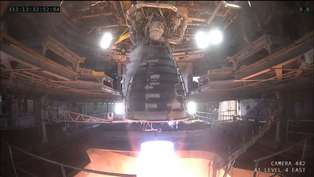 Hotfire! See an Artemis moon rocket engine gimbal in latest test