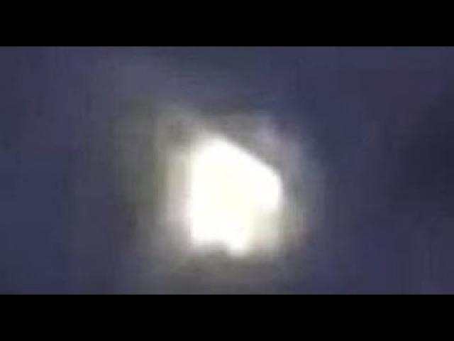 Tic Tac-shaped UFO filmed in Mexico city